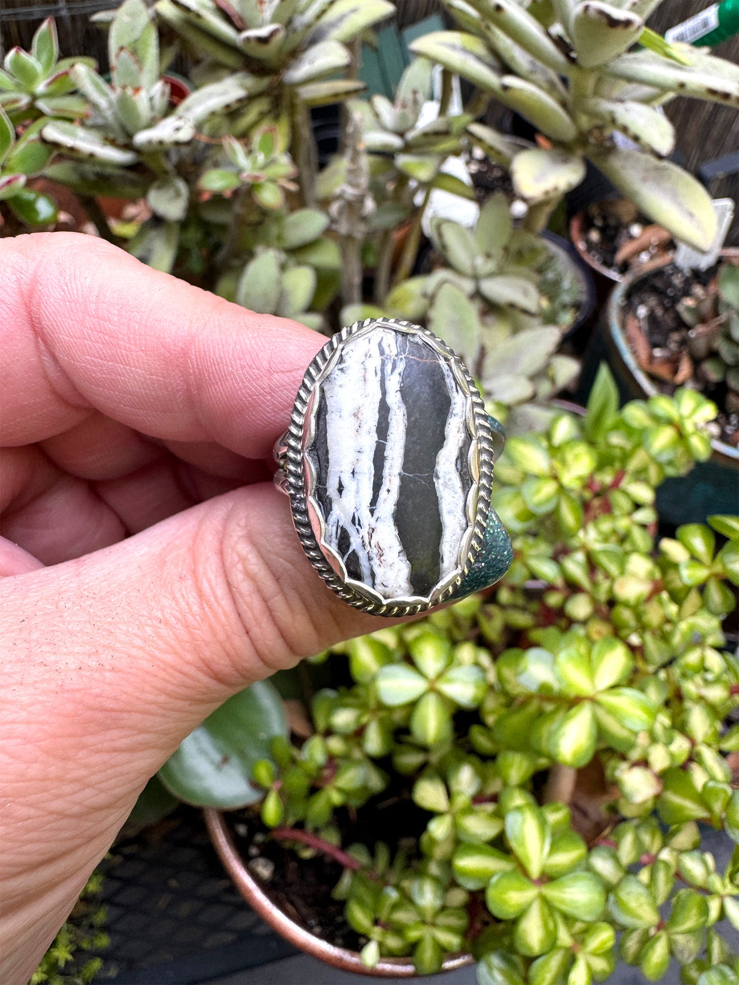 White Buffalo ring size 9.5