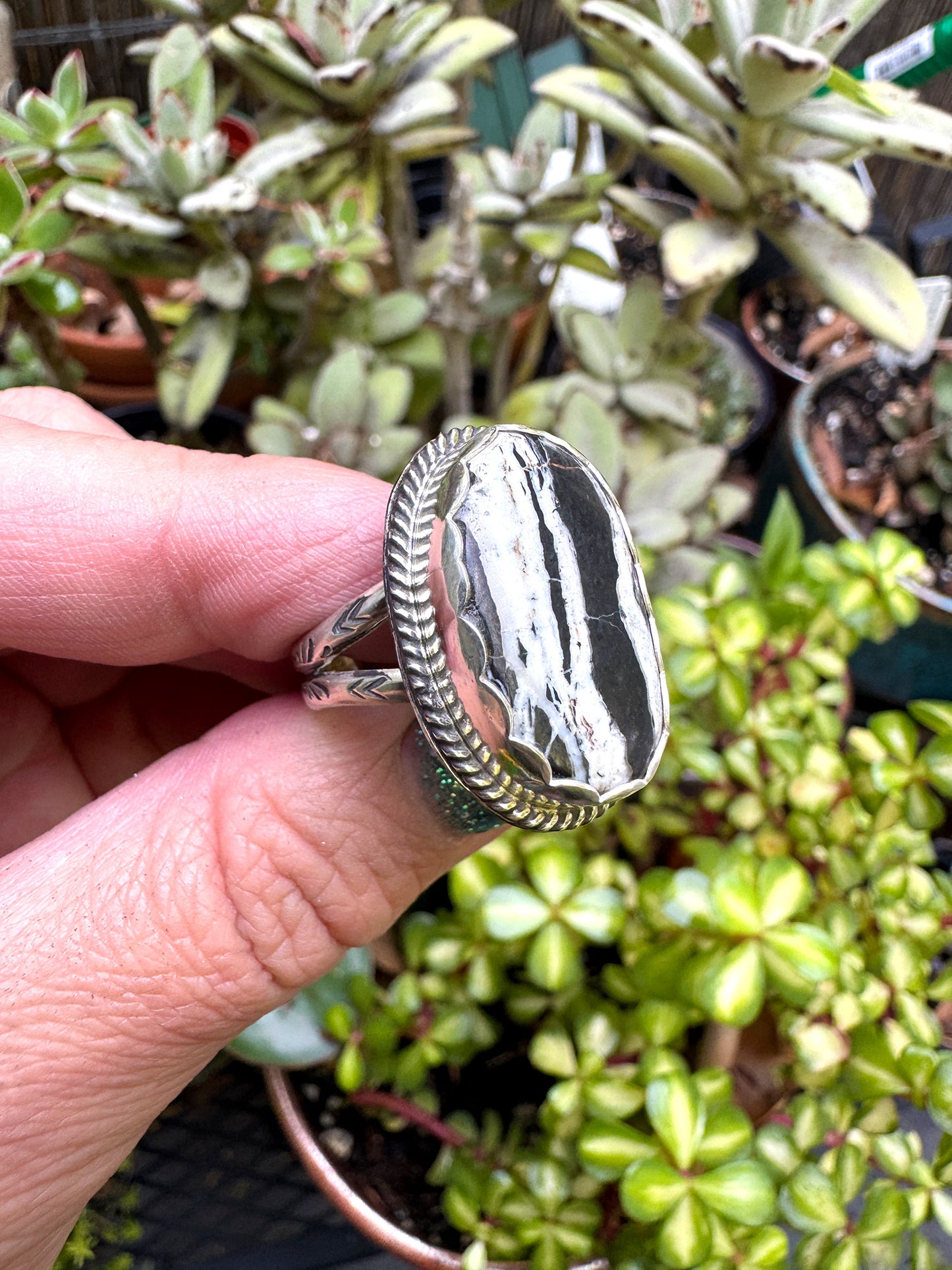 White Buffalo ring size 9.5