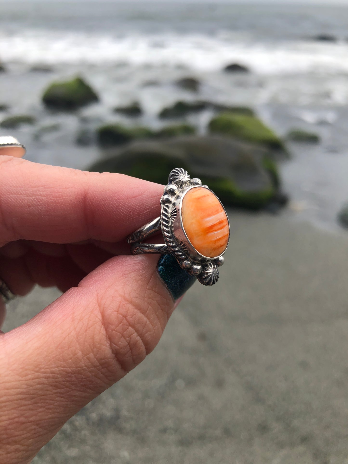 Spiny Oyster ring size 6.5