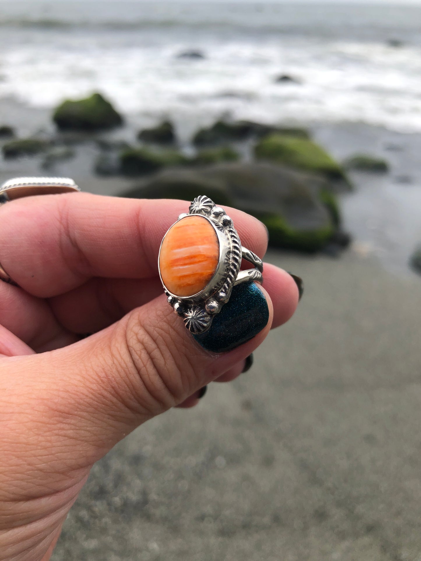 Spiny Oyster ring size 6.5