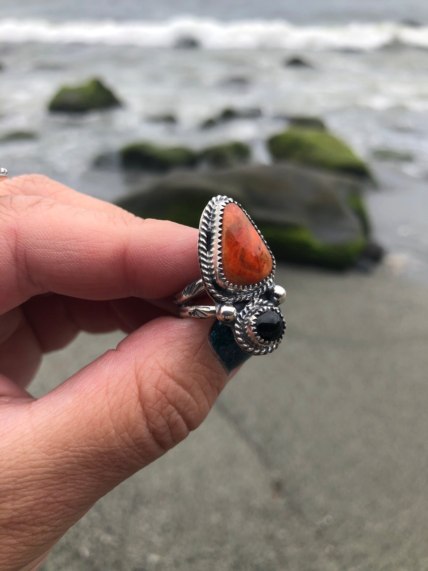 Coral and Onyx ring size 6