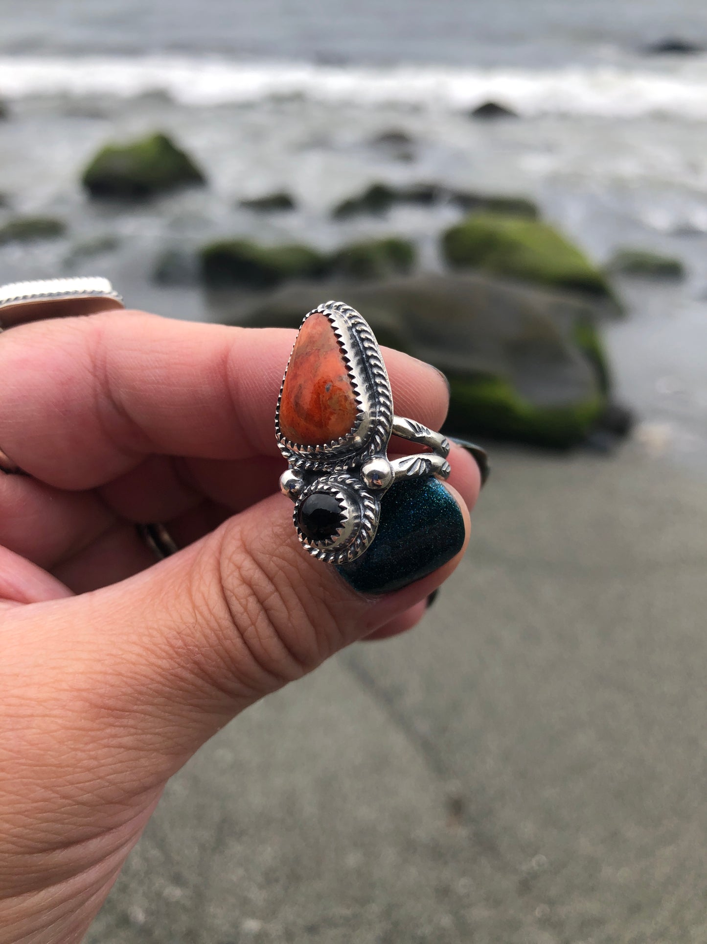 Coral and Onyx ring size 6